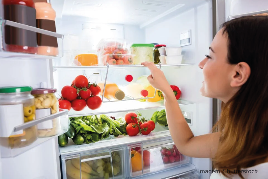 Como armazenar os alimentos corretamente na geladeira